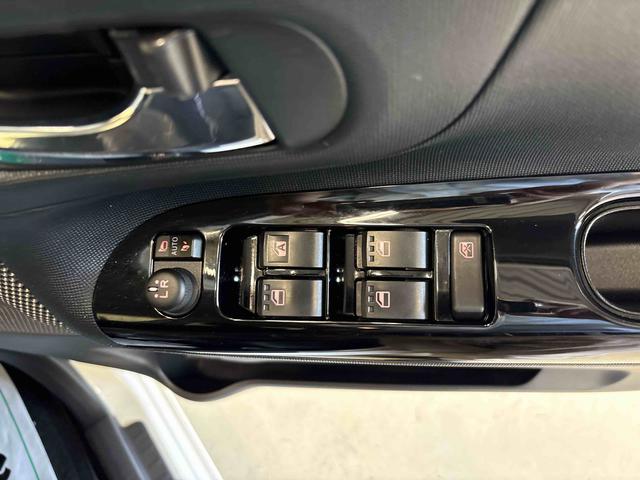 ムーヴキャンバスXブラックインテリアリミテッド SAIII4WD 純正CD バックカメラ ステアリングスイッチ ハロゲンヘッドライト LEDフォグランプ オートエアコン/ライト/ハイビーム/電動ドアミラー 両側電動スライドドア 運転席シートリフター(秋田県)の中古車