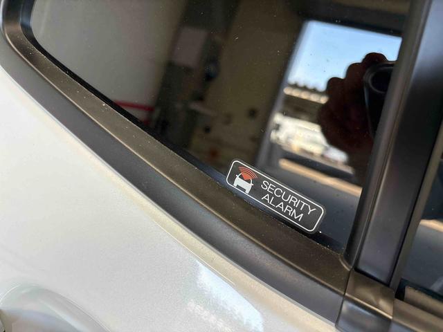 ロッキープレミアムG4WD オーディオレス LEDヘッドライト/フォグランプ オートエアコン/ライト/ハイビーム/電動ドアミラー 両側シートヒーター コーナーセンサー フロントシールドディアイサー バックフォグランプ(秋田県)の中古車