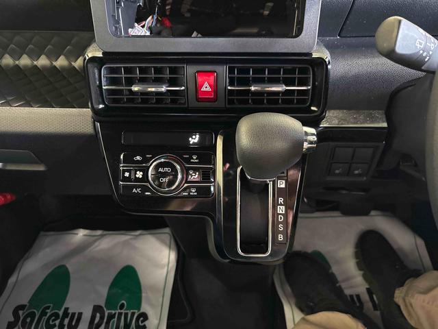 タントカスタムＸスタイルセレクション４ＷＤ　オーディオレス　ＬＥＤヘッドライト／フォグランプ　オートエアコン／ライト／ハイビーム／電動ドアミラー　両側電動スライドドア　両側シートヒーター　コーナーセンサー　バックカメラ（秋田県）の中古車