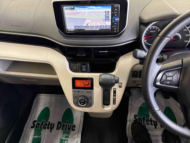 ムーヴＸリミテッドII　ＳＡIII４ＷＤ　純正ナビ　バックカメラ　ステアリングスイッチ　ＬＥＤヘッドライト／フォグランプ　ドライブレコーダー　リモコンエンジンスターター　ＴＶコントロールキット　オートエアコン／ライト／電動ドアミラー（秋田県）の中古車
