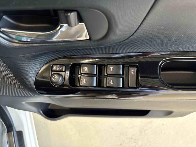 ムーヴキャンバスGブラックアクセントVS SAIII4WD 純正ナビ パノラマモニター ステアリングスイッチ LEDヘッドランプ/フォグランプ ドライブレコーダー リモコンエンジンスターター 両側電動スライドドア フロントシールドディアイサー(秋田県)の中古車
