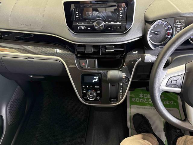 ステラカスタムＲ　スマートアシスト４ＷＤ　純正ＣＤ　バックカメラ　ステアリングスイッチ　ＬＥＤヘッドライト／フォグランプ　オートエアコン／ライト／ハイビーム／電動ドアミラー　運転席シートヒーター　チルトステアリング（秋田県）の中古車