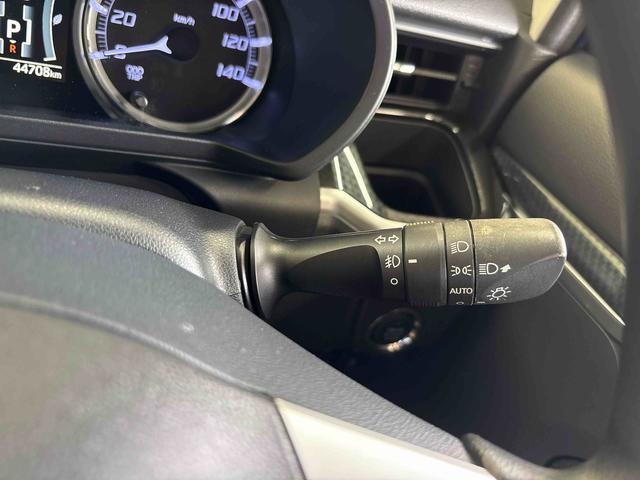 ステラカスタムＲ　スマートアシスト４ＷＤ　純正ＣＤ　バックカメラ　ステアリングスイッチ　ＬＥＤヘッドライト／フォグランプ　オートエアコン／ライト／ハイビーム／電動ドアミラー　運転席シートヒーター　チルトステアリング（秋田県）の中古車