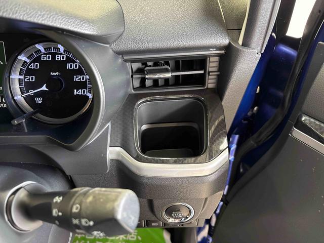 ステラカスタムＲ　スマートアシスト４ＷＤ　純正ＣＤ　バックカメラ　ステアリングスイッチ　ＬＥＤヘッドライト／フォグランプ　オートエアコン／ライト／ハイビーム／電動ドアミラー　運転席シートヒーター　チルトステアリング（秋田県）の中古車