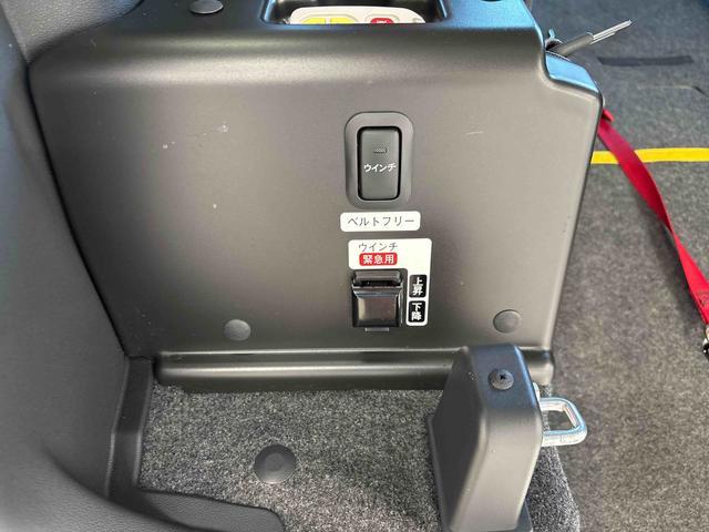 アトレーワゴンスローパー　ＳＡIII　リヤレス＋補助シート４ＷＤ　純正ＣＤ　ＬＥＤヘッドライト　キーレスエントリー　リヤヒーター　電動格納ドアミラー　オートエアコン／ライト／ハイビーム　オーバーヘッドシェルフ　ＶＳＣ（横滑り防止機能）（秋田県）の中古車