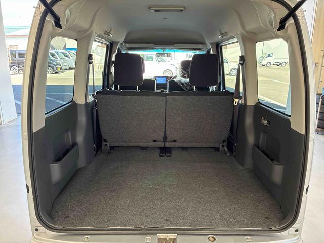 ハイゼットカーゴクルーズターボリミテッドパートタイム4WD 5速マニュアル 純正ナビ キーレスエントリー ハロゲンヘッド/フォグランプ マニュアルエアコン 電動格納式ドアミラー 両側スライドドア パワーウィンドウ デュアルエアバッグ(秋田県)の中古車