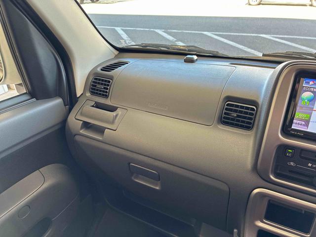 ハイゼットカーゴクルーズターボリミテッドパートタイム4WD 5速マニュアル 純正ナビ キーレスエントリー ハロゲンヘッド/フォグランプ マニュアルエアコン 電動格納式ドアミラー 両側スライドドア パワーウィンドウ デュアルエアバッグ(秋田県)の中古車