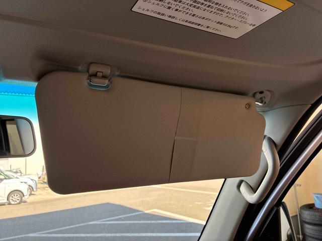 ハイゼットカーゴクルーズターボリミテッドパートタイム4WD 5速マニュアル 純正ナビ キーレスエントリー ハロゲンヘッド/フォグランプ マニュアルエアコン 電動格納式ドアミラー 両側スライドドア パワーウィンドウ デュアルエアバッグ(秋田県)の中古車
