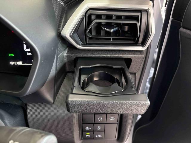 ロッキープレミアムG HEVディスプレイオーディオ パノラマモニター ステアリングスイッチ 電動パーキングブレーキ コーナーセンサー クルーズコントロール フロントシールドディアイサー バックフォグランプ チルトステアリング(秋田県)の中古車