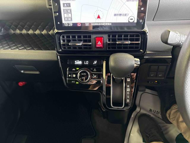 タントカスタムＸ４ＷＤ　純正ナビ　バックカメラ　ステアリングスイッチ　ドライブレコーダー　ＴＶコントロールキット　ＥＴＣ　両側電動スライドドア　両側シートヒーター　オートエアコン／ライト／ハイビーム／電動ドアミラー（秋田県）の中古車