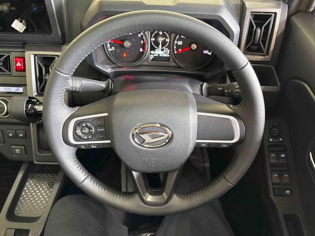 タフトG ダーククロムベンチャー4WD オーディオレス バックカメラ ステアリングスイッチ LEDヘッドランプ/フォグランプ 電動パーキングブレーキ 両側シートヒーター コーナーセンサー チルトステアリング 運転席シートリフター(秋田県)の中古車