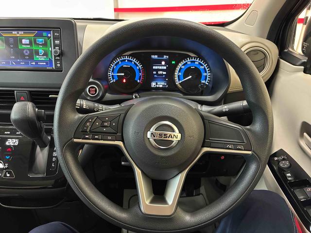 デイズX4WD 衝突安全防止機能 ナビ 全周囲カメラ ETC キーフリー オートエアコン/ライト ハロゲンヘッドランプ チルトステアリング シートリフター 電動格納式ドアミラー 社外14インチアルミホイール(秋田県)の中古車