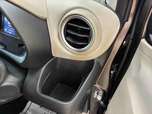デイズX4WD 衝突安全防止機能 ナビ 全周囲カメラ ETC キーフリー オートエアコン/ライト ハロゲンヘッドランプ チルトステアリング シートリフター 電動格納式ドアミラー 社外14インチアルミホイール(秋田県)の中古車