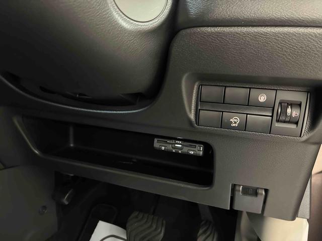 デイズX4WD 衝突安全防止機能 ナビ 全周囲カメラ ETC キーフリー オートエアコン/ライト ハロゲンヘッドランプ チルトステアリング シートリフター 電動格納式ドアミラー 社外14インチアルミホイール(秋田県)の中古車