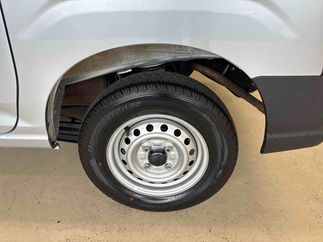 ハイゼットカーゴDX電子4WD オーディオレス ハロゲンヘッドライト マニュアルエアコン オートライト/ハイビーム キーレスエントリー 前席パワーウィンドウ コーナーセンサー(秋田県)の中古車