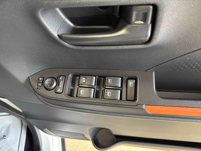 タントファンクロス4WD ディスプレイオーディオ バックカメラ ステアリングスイッチ LEDヘッドランプ/フォグランプ 電動パーキングブレーキ 両側電動スライドドア 両側シートヒーター コーナーセンサー(秋田県)の中古車