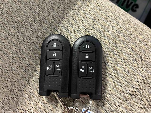 ムーヴキャンバスＸ　ＳＡIII４ＷＤ　純正ナビ　バックカメラ　ステアリングスイッチ　ハロゲンヘッドライト　両側電動スライドドア　運転席シートヒーター　ドライブレコーダー　ＥＴＣ　オートエアコン／ライト／電動ドアミラー／ハイビーム（秋田県）の中古車