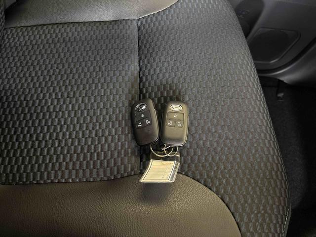 タントカスタムＸ４ＷＤ　オーディオレス　バックカメラ　ステアリングスイッチ　ＬＥＤヘッドライト／フォグランプ　両側電動スライドドア　両側シートヒーター　電動パーキングブレーキ　コーナーセンサー　チルトステアリング（秋田県）の中古車