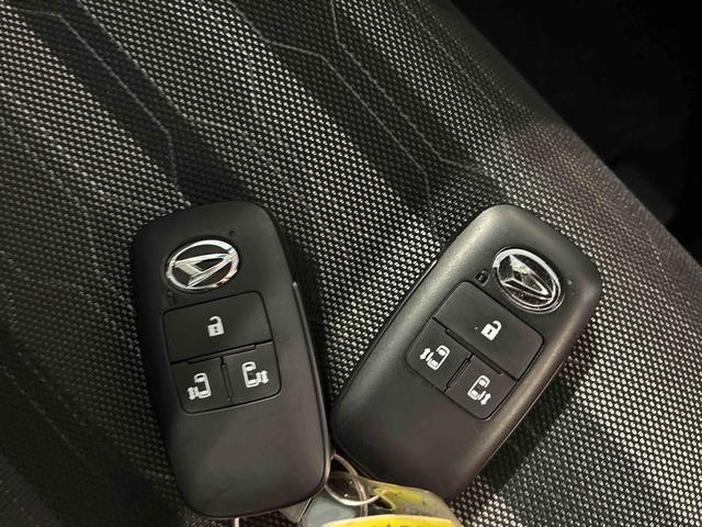 タントファンクロス　ｅｃｏＩＤＬＥ非装着車４ＷＤ　ディスプレーオーディオ　ＬＥＤヘッドライト／フォグランプ　両側電動スライドドア　両側シートヒーター　バックカメラ　ステアリングスイッチ　オートエアコン／ライト／電動ドアミラー／ハイビーム（秋田県）の中古車