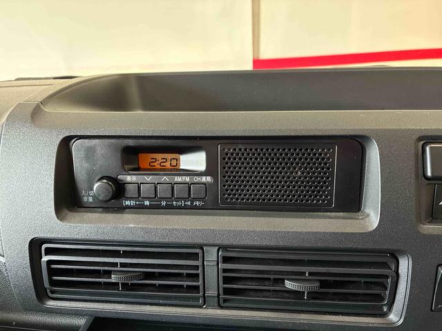 ハイゼットカーゴDX電子制御式4WD スマアシ(衝突安全防止機能) 純正AMFMチューナー 両側スライドドア キーフリー マニュアルエアコン オートライト ハロゲンヘッドランプ 電動格納式ドアミラー セキュリティアラーム(秋田県)の中古車