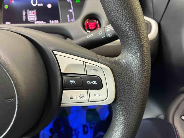 フィットホーム2WD 衝突安全防止機能 ナビ バックカメラ ETC クルーズコントロール キーフリー オートエアコン/ライト LEDヘッドランプ チルトステアリング シートリフター 社外15インチアルミホイール(秋田県)の中古車