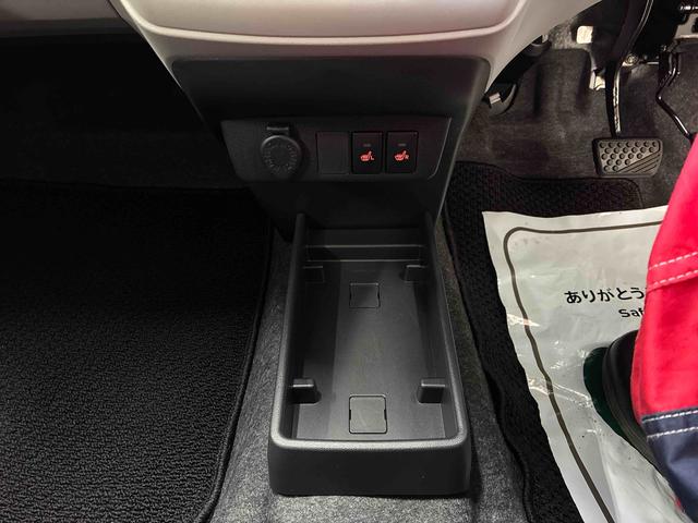 ミライースG リミテッドSAIII4WD LEDヘッドライト オーディオレス オートエアコン/ライト/ハイビーム/電動ドアミラー 両側シートヒーター バックカメラ サイドエアバック チルトステアリング 運転席シートリフター(秋田県)の中古車