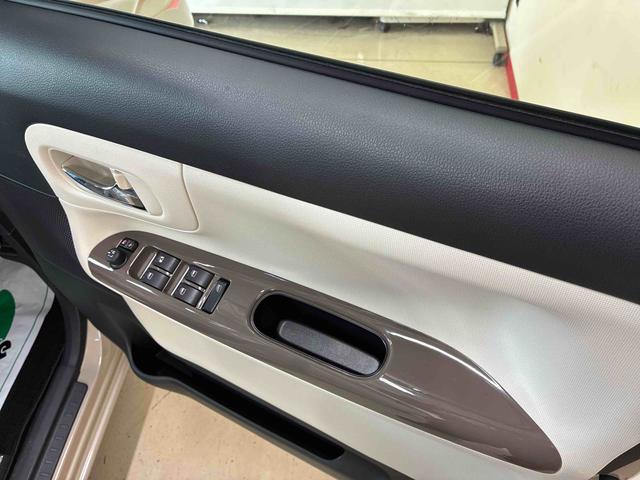 ムーヴキャンバスGホワイトアクセントVS SAIII4WD スマアシIII(衝突安全防止機能) 純正ナビ 全周囲カメラ 両側パワースライドドア キーフリー オートエアコン/ライト LEDヘッド/フォグランプ サイドエアバッグ チルトステアリング(秋田県)の中古車