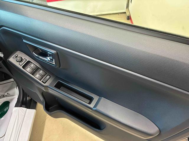 タフトG ダーククロムベンチャー eco IDLE非装着車4WD オーディオレス バックカメラ ステアリングスイッチ LEDヘッドライト/フォグランプ クルーズコントロール コーナーセンサー 両側シートヒーター チルトステアリング 運転席シートリフター(秋田県)の中古車