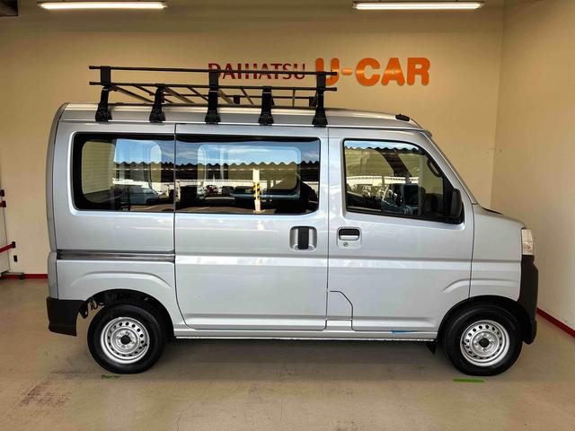 ハイゼットカーゴスペシャルパートタイム４ＷＤ　スマートアシスト（衝突安全防止機能）　ルーフキャリア　純正ＡＭ・ＦＭラジオ　マニュアルエアコン　オートライト　ハロゲンヘッドランプ　前席パワーウィンドウ　コーナーセンサー（秋田県）の中古車