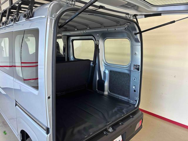 ハイゼットカーゴスペシャルパートタイム４ＷＤ　スマートアシスト（衝突安全防止機能）　ルーフキャリア　純正ＡＭ・ＦＭラジオ　マニュアルエアコン　オートライト　ハロゲンヘッドランプ　前席パワーウィンドウ　コーナーセンサー（秋田県）の中古車