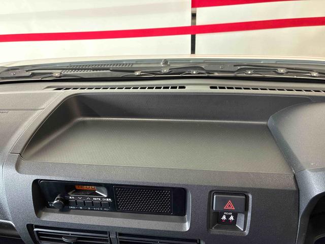 ハイゼットカーゴＤＸ電子制御式４ＷＤ　スマアシ（衝突安全防止機能）　純正ＡＭＦＭチューナー　両側スライドドア　キーレス　マニュアルエアコン　オートライト　ハロゲンヘッドランプ　パワーウィンドウ　コーナーセンサー（秋田県）の中古車