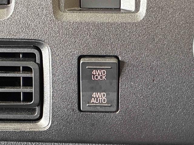 ハイゼットカーゴＤＸ電子制御式４ＷＤ　スマアシ（衝突安全防止機能）　純正ＡＭＦＭチューナー　両側スライドドア　キーレス　マニュアルエアコン　オートライト　ハロゲンヘッドランプ　パワーウィンドウ　コーナーセンサー（秋田県）の中古車