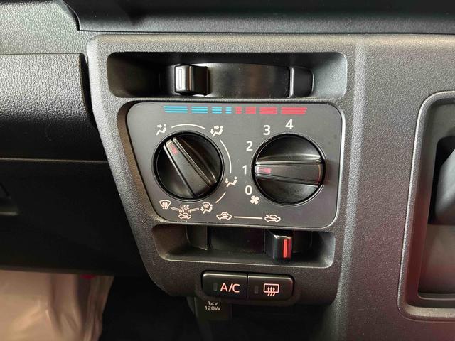 ハイゼットカーゴＤＸ電子制御式４ＷＤ　スマアシ（衝突安全防止機能）　純正ＡＭＦＭチューナー　両側スライドドア　キーレス　マニュアルエアコン　オートライト　ハロゲンヘッドランプ　パワーウィンドウ　コーナーセンサー（秋田県）の中古車