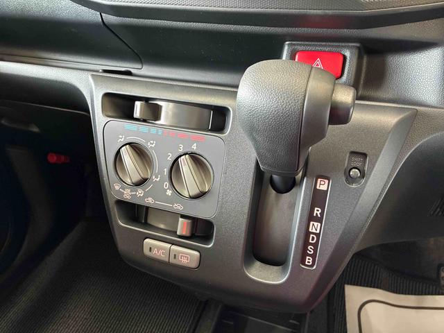 ミライースＬ　ＳＡIII４ＷＤ　純正ＣＤ　ハロゲンヘッドライト　キーレスエントリー　マニュアルエアコン　オートライト／ハイビーム　コーナーセンサー　ＶＳＣ（横滑り防止機能）　スマートアシスト（衝突安全防止機能）（秋田県）の中古車