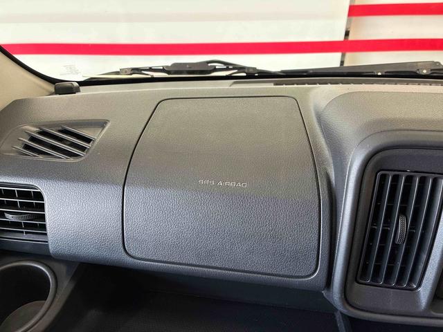 ハイゼットカーゴクルーズターボＳＡIIIパートタイム４ＷＤ　スマアシＩＩＩ（衝突安全防止機能）　純正ナビ　両側スライドドア　キーレス　マニュアルエアコン　ＬＥＤヘッドランプ　パワーウィンドウ　コーナーセンサー（リヤ）　デュアルエアバッグ（秋田県）の中古車