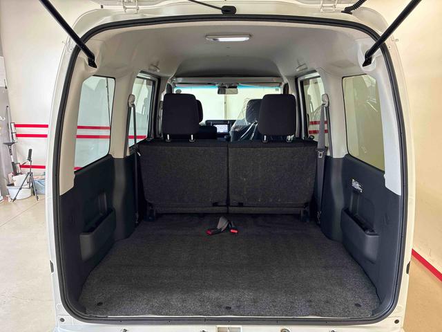 ハイゼットカーゴクルーズターボＳＡIIIパートタイム４ＷＤ　スマアシＩＩＩ（衝突安全防止機能）　純正ナビ　両側スライドドア　キーレス　マニュアルエアコン　ＬＥＤヘッドランプ　パワーウィンドウ　コーナーセンサー（リヤ）　デュアルエアバッグ（秋田県）の中古車
