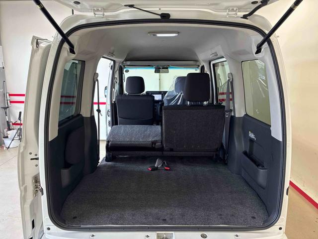 ハイゼットカーゴクルーズターボＳＡIIIパートタイム４ＷＤ　スマアシＩＩＩ（衝突安全防止機能）　純正ナビ　両側スライドドア　キーレス　マニュアルエアコン　ＬＥＤヘッドランプ　パワーウィンドウ　コーナーセンサー（リヤ）　デュアルエアバッグ（秋田県）の中古車