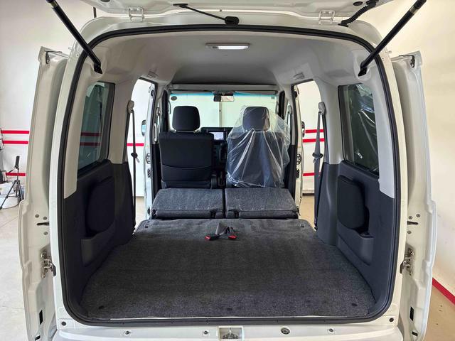 ハイゼットカーゴクルーズターボＳＡIIIパートタイム４ＷＤ　スマアシＩＩＩ（衝突安全防止機能）　純正ナビ　両側スライドドア　キーレス　マニュアルエアコン　ＬＥＤヘッドランプ　パワーウィンドウ　コーナーセンサー（リヤ）　デュアルエアバッグ（秋田県）の中古車