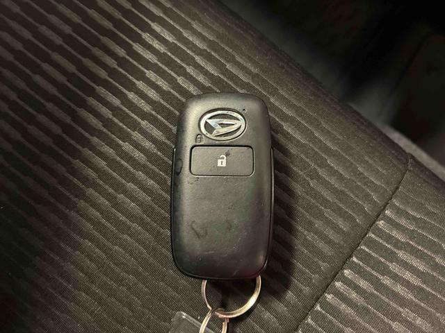 ハイゼットカーゴクルーズ電子制御式４ＷＤ　スマアシ（衝突安全防止機能）　純正ナビ／ドラレコ　両側スライドドア　キーフリー　マニュアルエアコン　オートライト　ＬＥＤヘッド／フォグランプ　ＥＴＣ　パワーウィンドウ（秋田県）の中古車