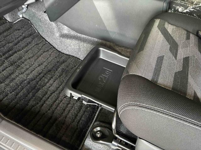 タフトＧ　ダーククロムベンチャー４ＷＤ　スマアシ（衝突安全防止機能）　キーフリー　オートエアコン／ライト　ＬＥＤヘッドランプ／フォグランプ　バックカメラ　チルトステアリング　シートリフター　前席シートヒーター（秋田県）の中古車