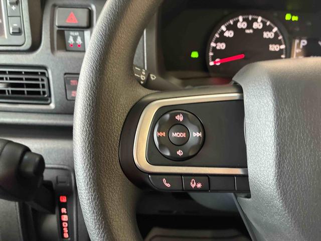 ハイゼットカーゴクルーズ電子制御式４ＷＤ　スマアシ（衝突安全防止機能）純正ディスプレイオーディオ　バックカメラ　両側スライドドア　キーフリー　マニュアルエアコン　オートライト　ＬＥＤヘッド／フォグランプ　電動格納式ドアミラー（秋田県）の中古車