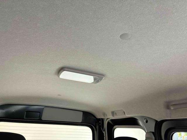 ハイゼットカーゴクルーズ電子制御式４ＷＤ　スマアシ（衝突安全防止機能）純正ディスプレイオーディオ　バックカメラ　両側スライドドア　キーフリー　マニュアルエアコン　オートライト　ＬＥＤヘッド／フォグランプ　電動格納式ドアミラー（秋田県）の中古車