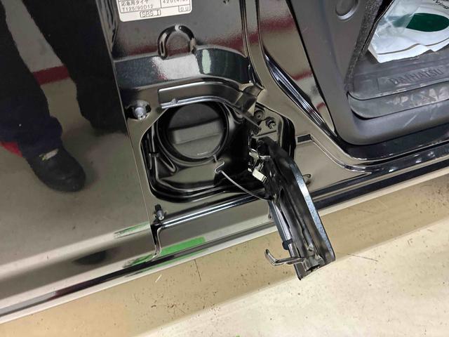 ハイゼットカーゴクルーズ電子制御式４ＷＤ　スマアシ（衝突安全防止機能）純正ディスプレイオーディオ　バックカメラ　両側スライドドア　キーフリー　マニュアルエアコン　オートライト　ＬＥＤヘッド／フォグランプ　電動格納式ドアミラー（秋田県）の中古車