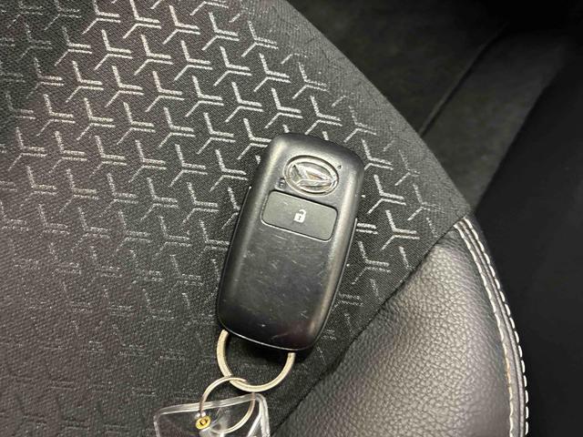 ロッキープレミアムG4WD スマアシ(衝突安全防止機能)純正ナビ/ドラレコ 全周囲カメラ TVコントロールキット キーフリー オートエアコン/ライト LEDヘッド/フォグランプ クルーズコントロール リヤフォグランプ(秋田県)の中古車