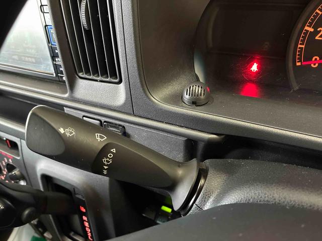 ハイゼットカーゴデッキバンG SAIIIパートタイム4WD スマアシIII(衝突安全防止機能) 純正ナビ/ドラレコ バックカメラ TVコントロールキット 両側スライドドア キーレス オートライト LEDヘッド/フォグランプ パワーウィンドウ(秋田県)の中古車