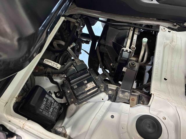 ハイゼットトラックスタンダードパートタイム4WD 5速マニュアル 純正AMFMチューナー マニュアルエアコン ハロゲンヘッドランプ 運転席エアバッグ リヤ4枚リーフスプリング(秋田県)の中古車