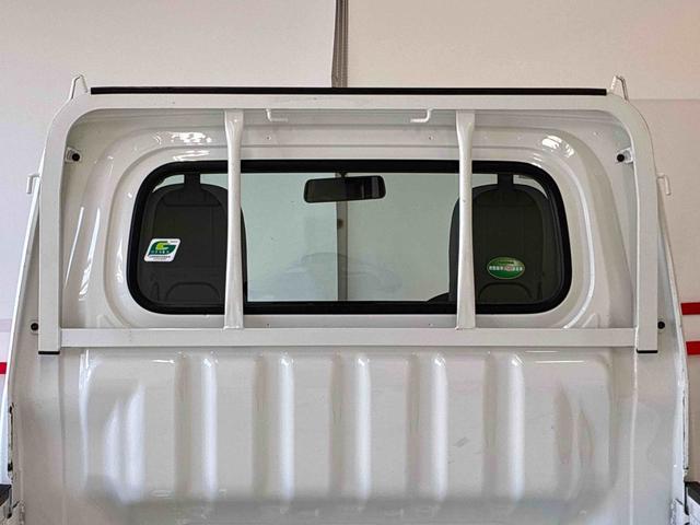 ハイゼットトラックスタンダードパートタイム4WD 5速マニュアル 純正AMFMチューナー マニュアルエアコン ハロゲンヘッドランプ 運転席エアバッグ リヤ4枚リーフスプリング(秋田県)の中古車