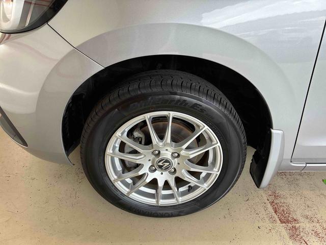 フィットｅ：ＨＥＶベーシック４ＷＤ　衝突安全防止機能　ナビ　バックカメラ　クルーズコントロール　オートエアコン／ライト　ＬＥＤヘッド／フォグランプ　ドラレコ（前後）　サイドカーテンエアバッグ　チルトステアリング　シートリフター（秋田県）の中古車