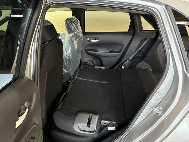 フィットｅ：ＨＥＶベーシック４ＷＤ　衝突安全防止機能　ナビ　バックカメラ　クルーズコントロール　オートエアコン／ライト　ＬＥＤヘッド／フォグランプ　ドラレコ（前後）　サイドカーテンエアバッグ　チルトステアリング　シートリフター（秋田県）の中古車