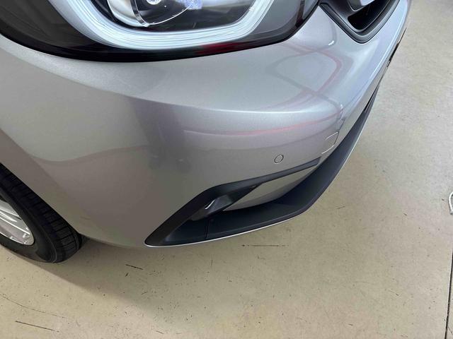 フィットｅ：ＨＥＶベーシック４ＷＤ　衝突安全防止機能　ナビ　バックカメラ　クルーズコントロール　オートエアコン／ライト　ＬＥＤヘッド／フォグランプ　ドラレコ（前後）　サイドカーテンエアバッグ　チルトステアリング　シートリフター（秋田県）の中古車